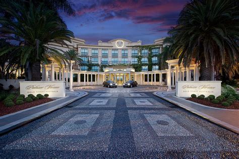 palazzo versace hotel.